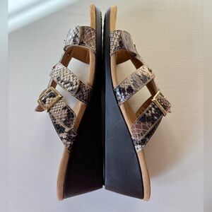 VIONIC Radia Orthotic Wedge Size 8 Sandal Python Adjustable Strap Snakes…